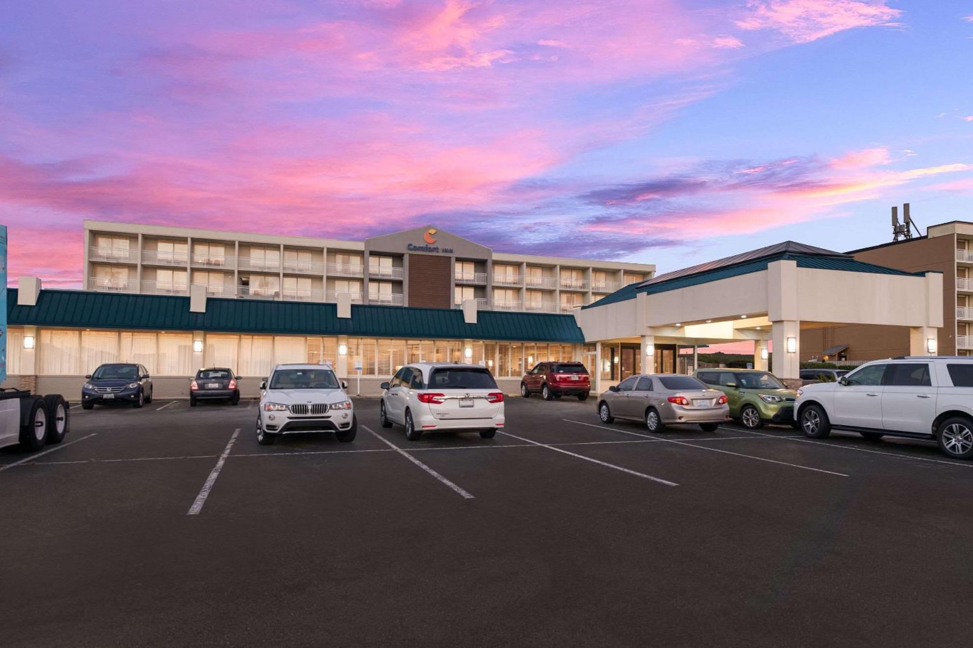 Comfort Inn On The Ocean Kill Devil Hills Exterior foto
